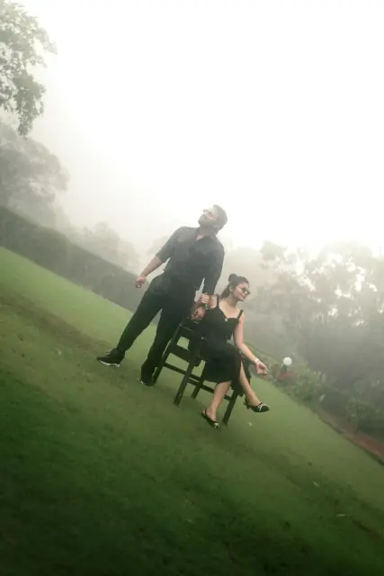 Matheran pre wedding photograph 14